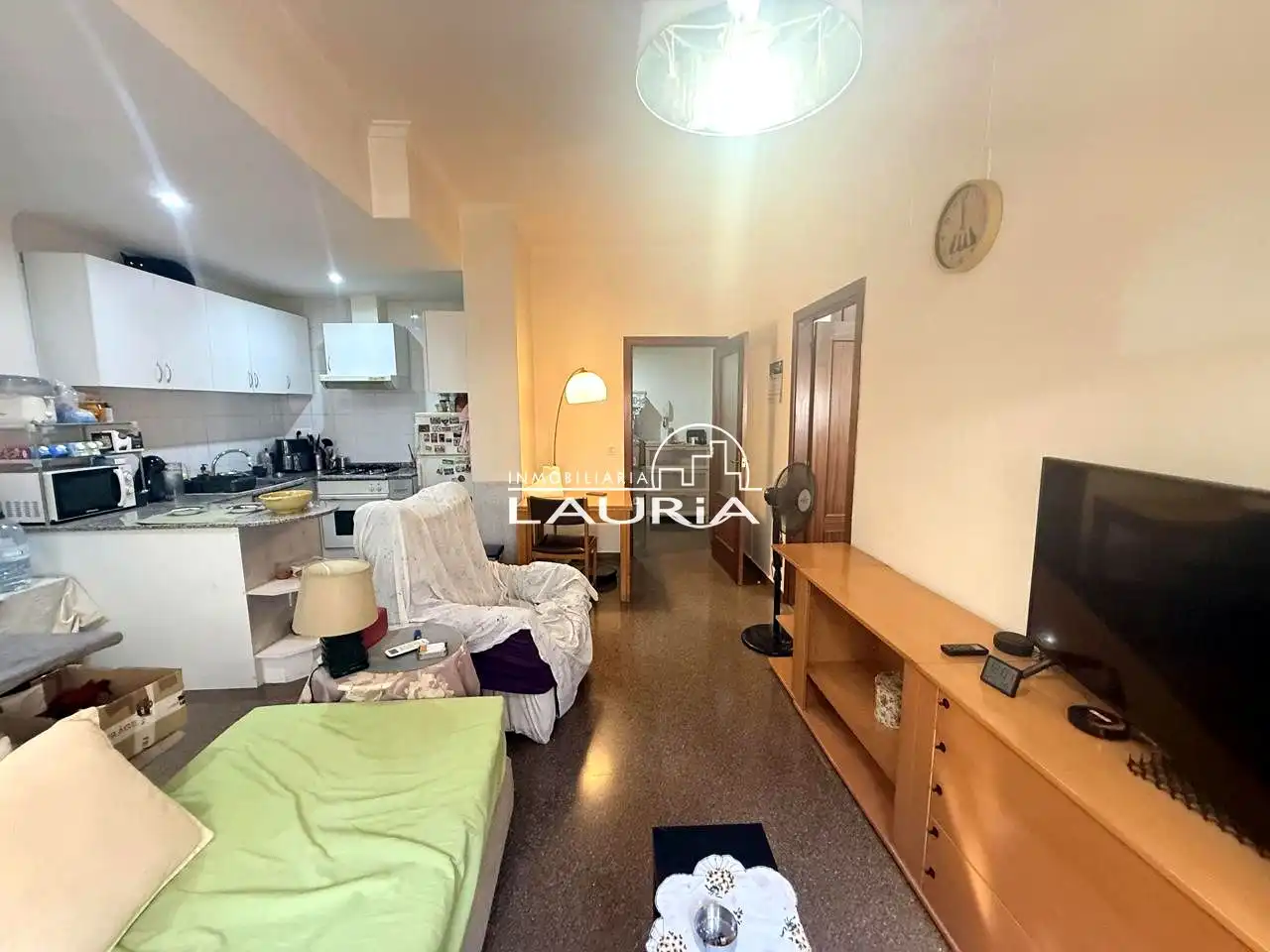 Exterior view of Ground floor for sale in Valencia  with Air Conditioner and Furnished
