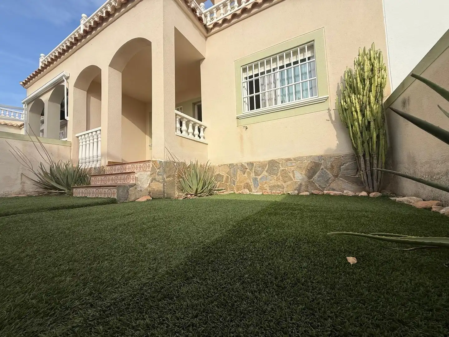 Vista exterior de Casa o xalet en venda en El Mojón