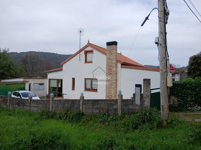 Casa-chalet en Alquiler en Área Rural