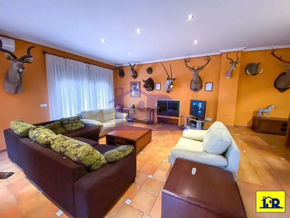 Living room of Houses for sale in Arcas del Villar  with Air Conditioner, Heating and Terrace