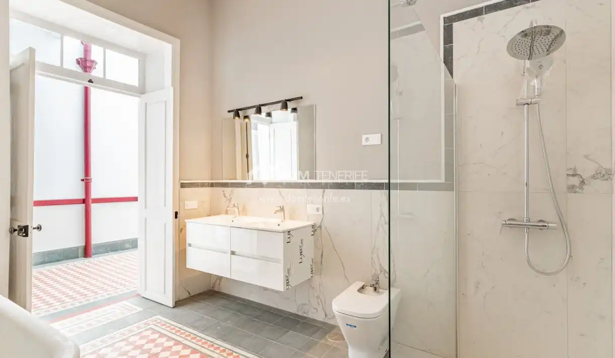 Baño de Casa o chalet en venta en San Miguel de Abona con Terraza, Trastero y Horno