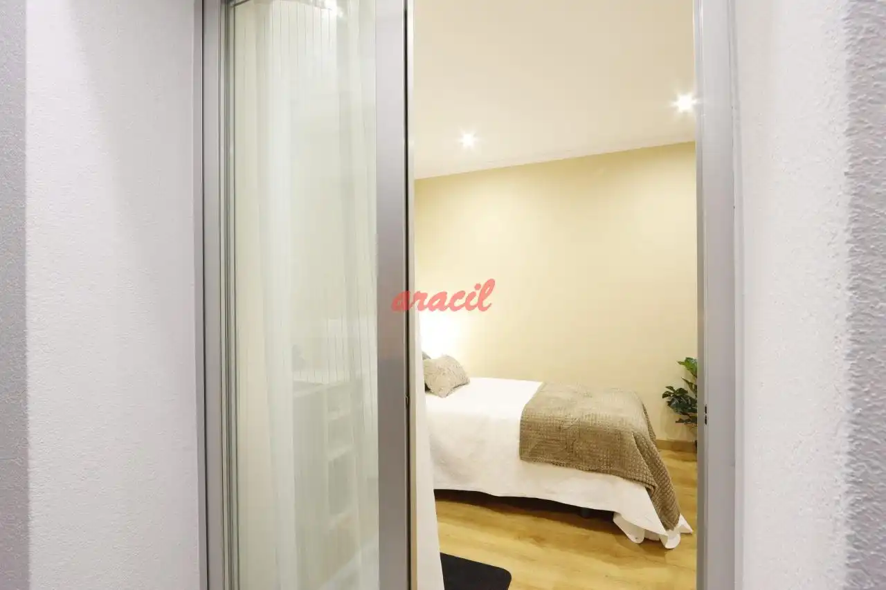 Habitación de Piso en venta en Ourense Capital  con Calefacción, Trastero y Amueblado