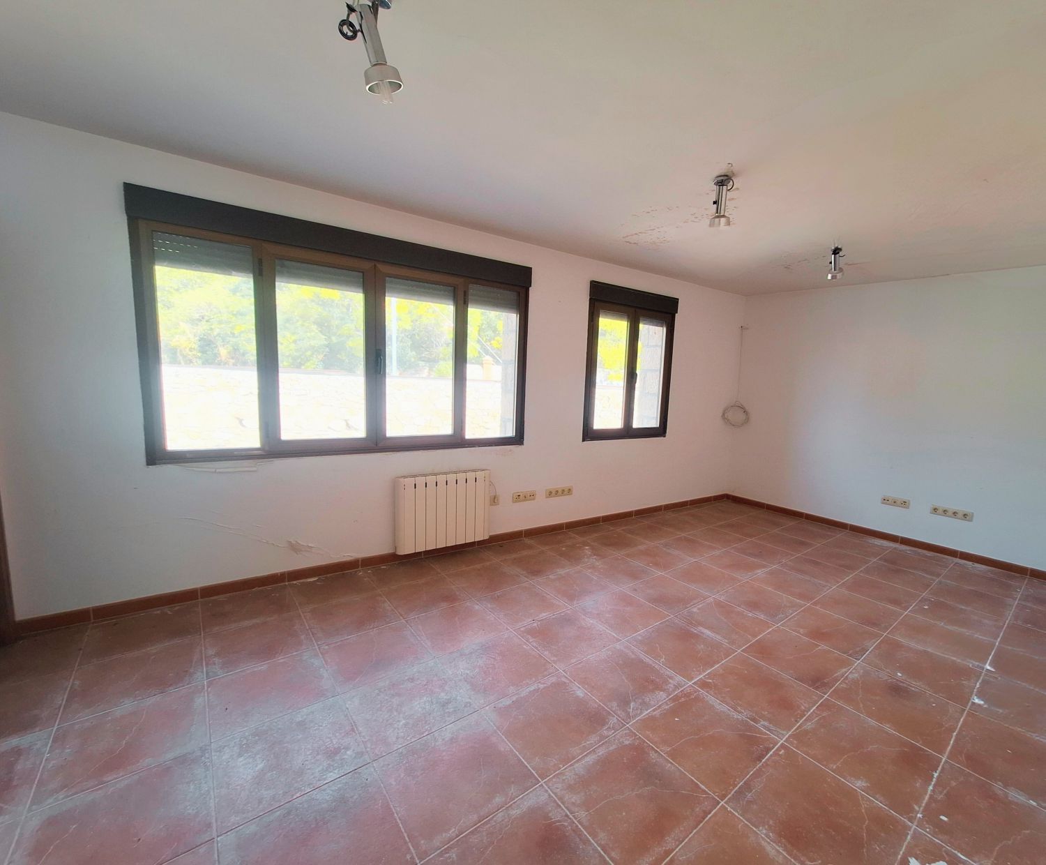 Living room of House or chalet for sale in Navalperal de Pinares  with Heating, Terrace and Storage room