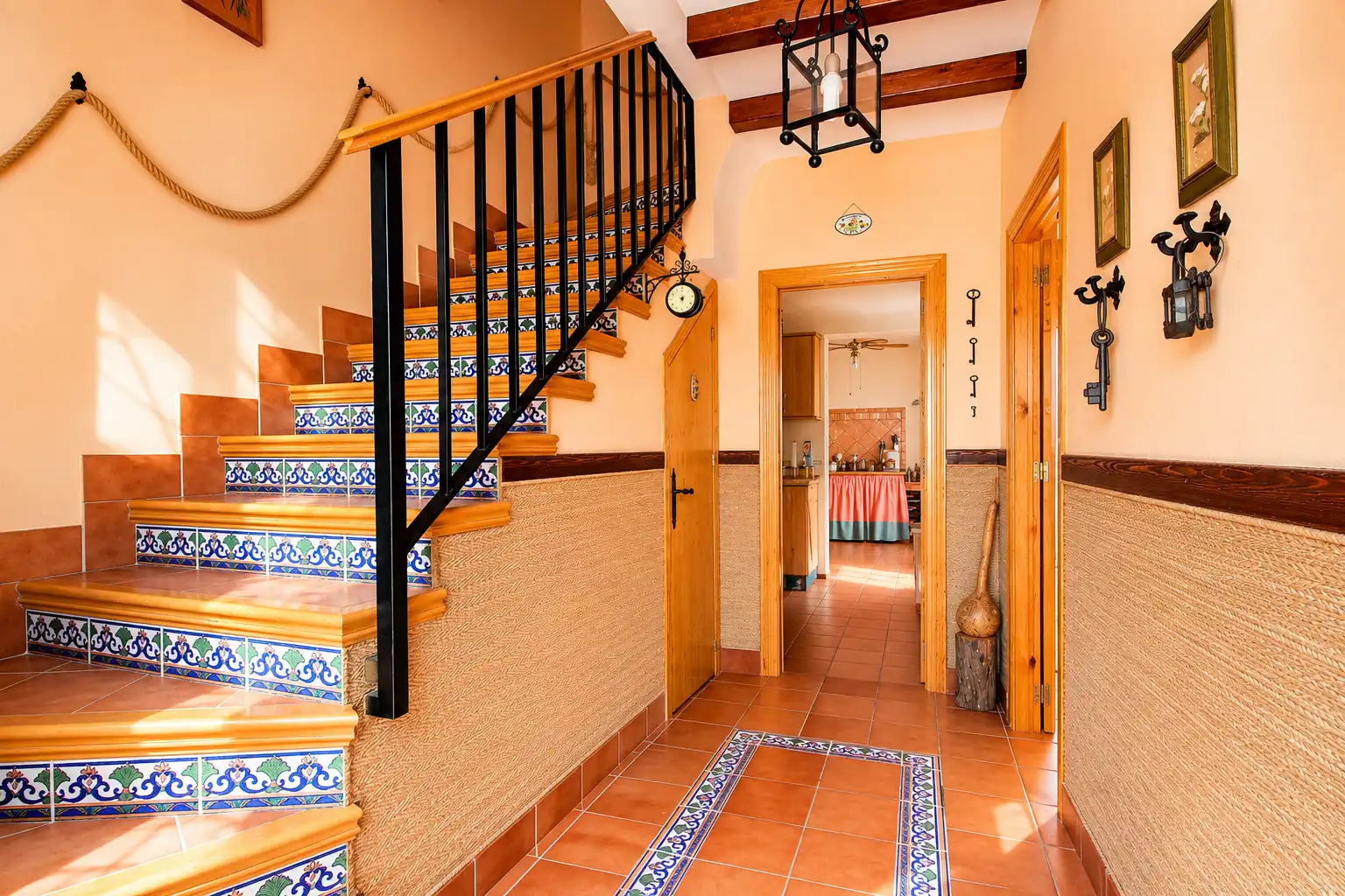 Casa adosada en venda en Zahara amb Moblat, TV i Balcó