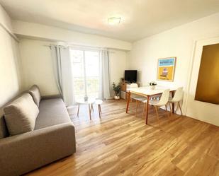 Living room of Apartment to share in  Valencia Capital  with Air Conditioner and Terrace