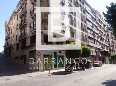 Local comercial en venda a Avenida de Granada