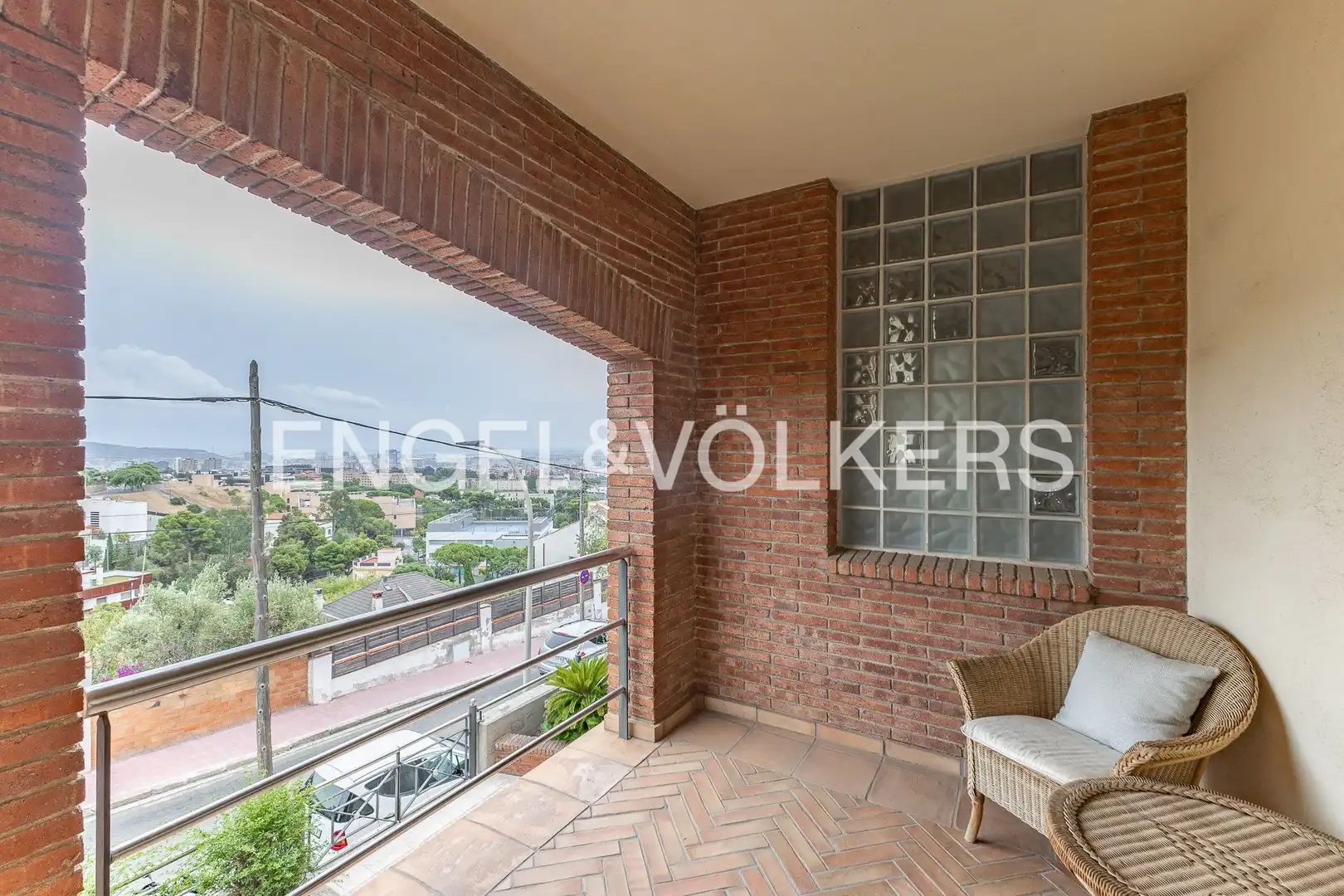 Balcony of Houses for sale in Esplugues de Llobregat  with Air Conditioner, Heating and Private garden