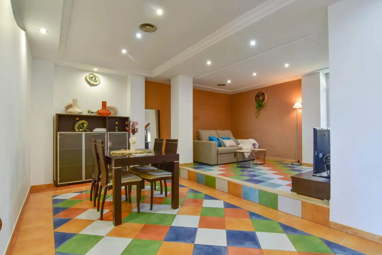 Sala d'estar de Planta baixa de lloguer en La Pobla de Farnals amb Aire condicionat, Moblat i Piscina comunitària