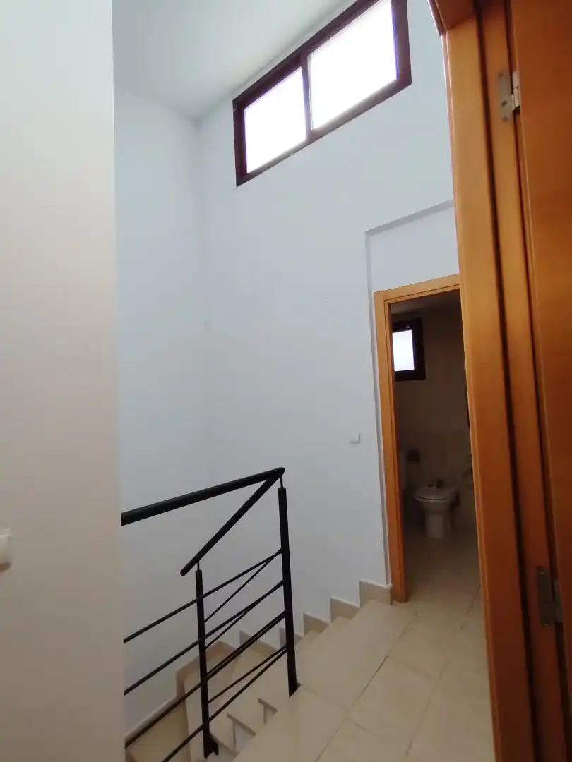Einfamilien-Reihenhaus zum Verkauf in Oropesa del Mar / Orpesa mit Terrasse, Abstellraum und Ofen