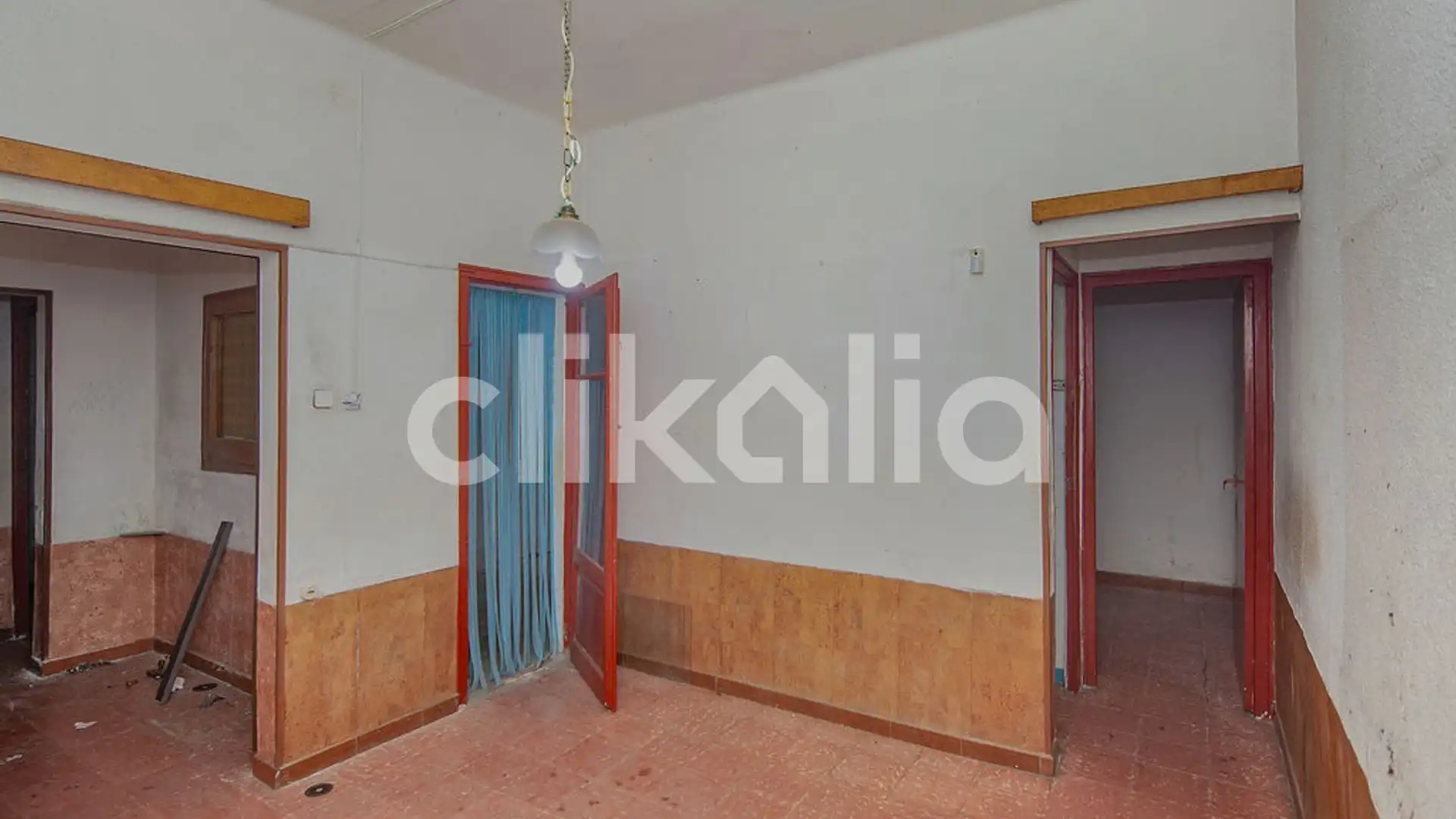 Piso en venta en Cornellà de Llobregat con Terraza