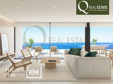 Villa di nuova costruzione con balcone in vendita a Urbanización Cumbre del Sol 1