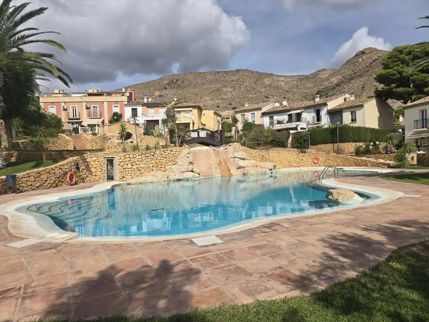 Bungalow con piscina in affitto a Golf Bahía, imagen 18