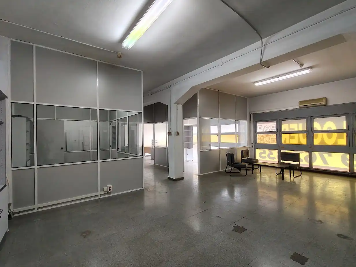 Nau industrial en venda en Sant Boi de Llobregat