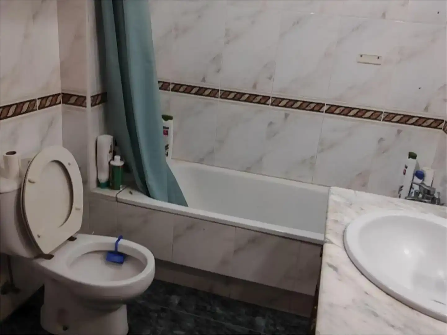 Bany de Pis en venda en  Murcia Capital amb Balcó