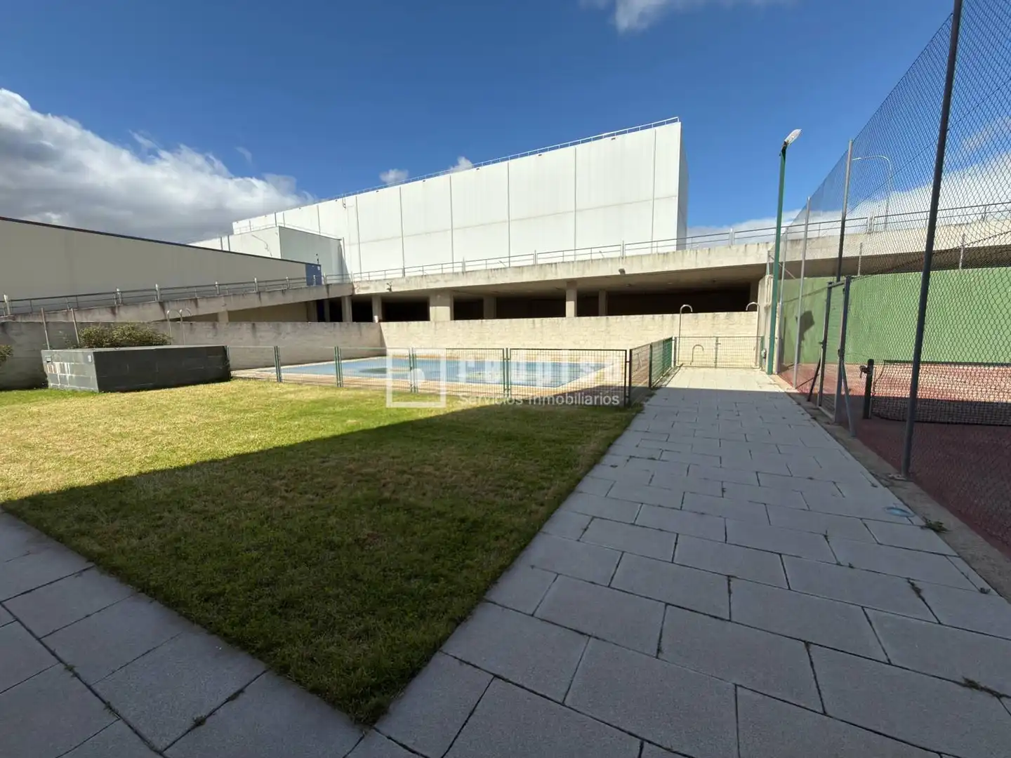 Außenansicht von Loft zum Verkauf in Tres Cantos mit Klimaanlage, Heizung und Terrasse