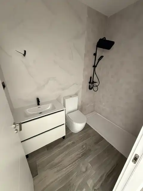 Baño de Casa o chalet en venta en Carranque con Aire acondicionado, Calefacción y Jardín privado