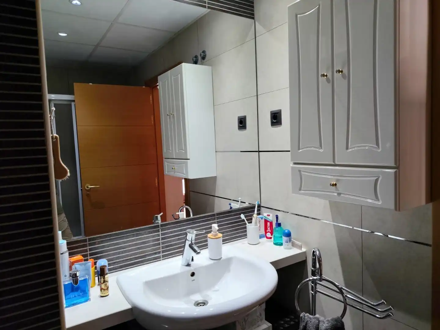 Badezimmer von Wohnung zum Verkauf in Madrid mit Klimaanlage, Heizung und Abstellraum
