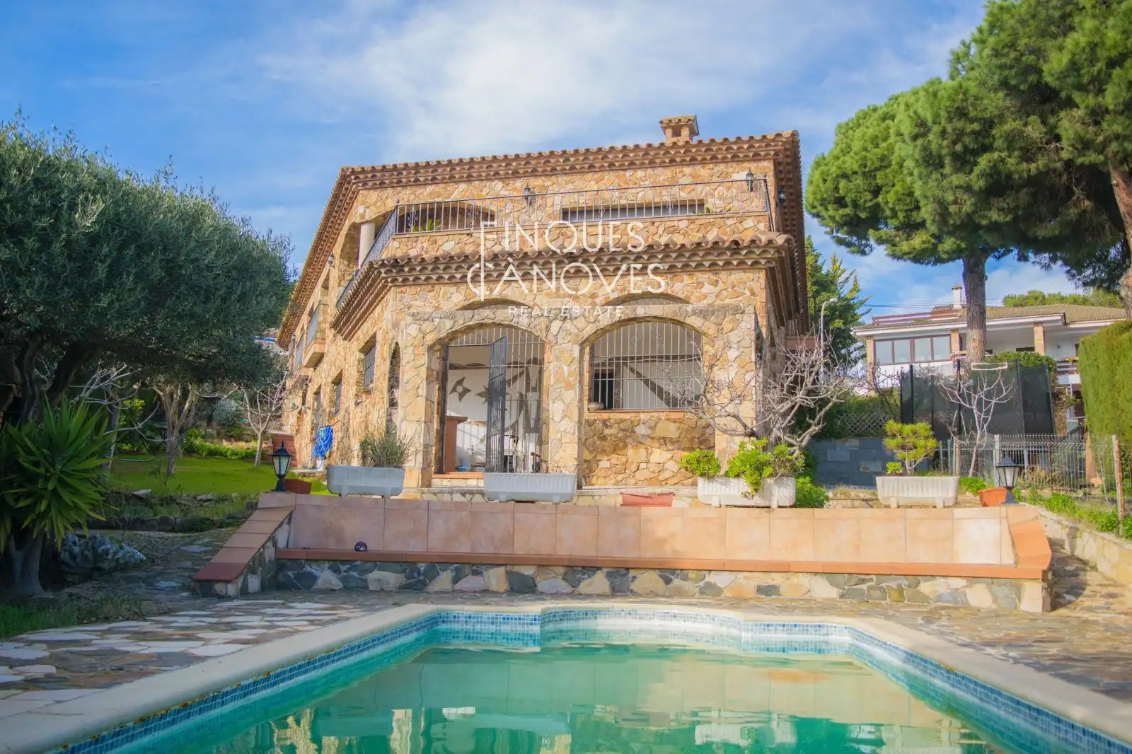 Chalet con terraza en venta en Castanyer