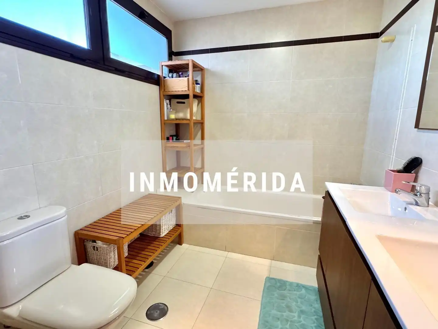 Baño de Casa adosada en venta en Mérida con Aire acondicionado, Calefacción y Jardín privado