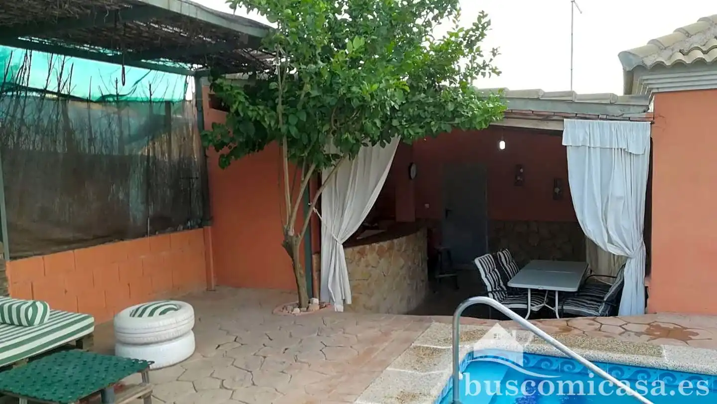 Terraza de Casa o chalet en venta en Rus con Jardín privado, Trastero y Piscina