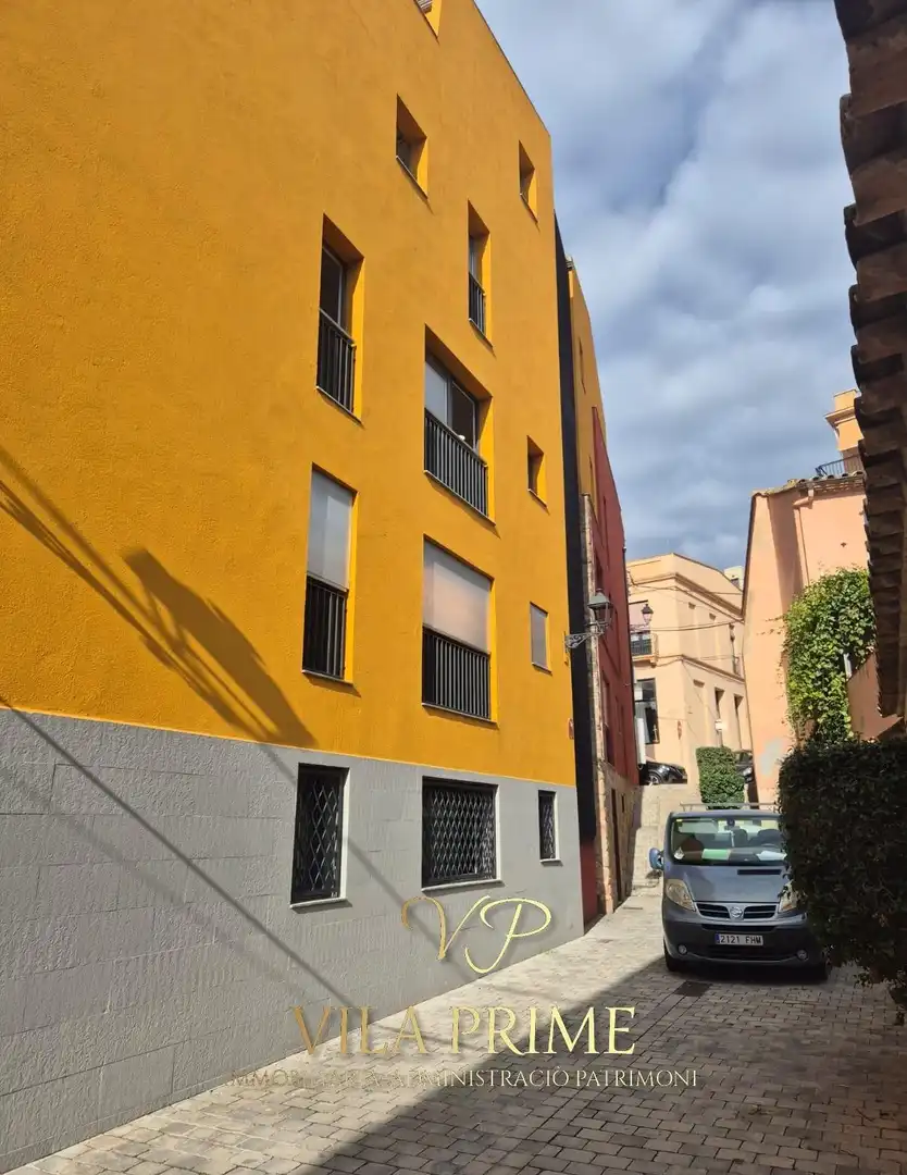 Vista exterior de Apartament en venda en Sant Feliu de Guíxols amb Aire condicionat, Calefacció i Parquet