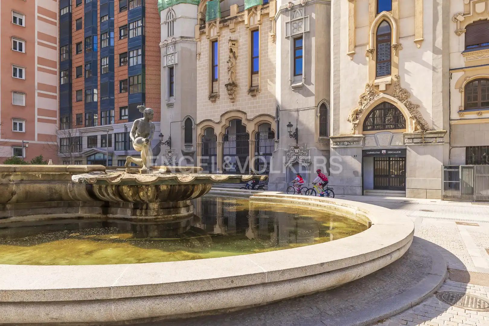 Exterior view of Flat for rent in Madrid  with Air Conditioner, Heating and Private garden