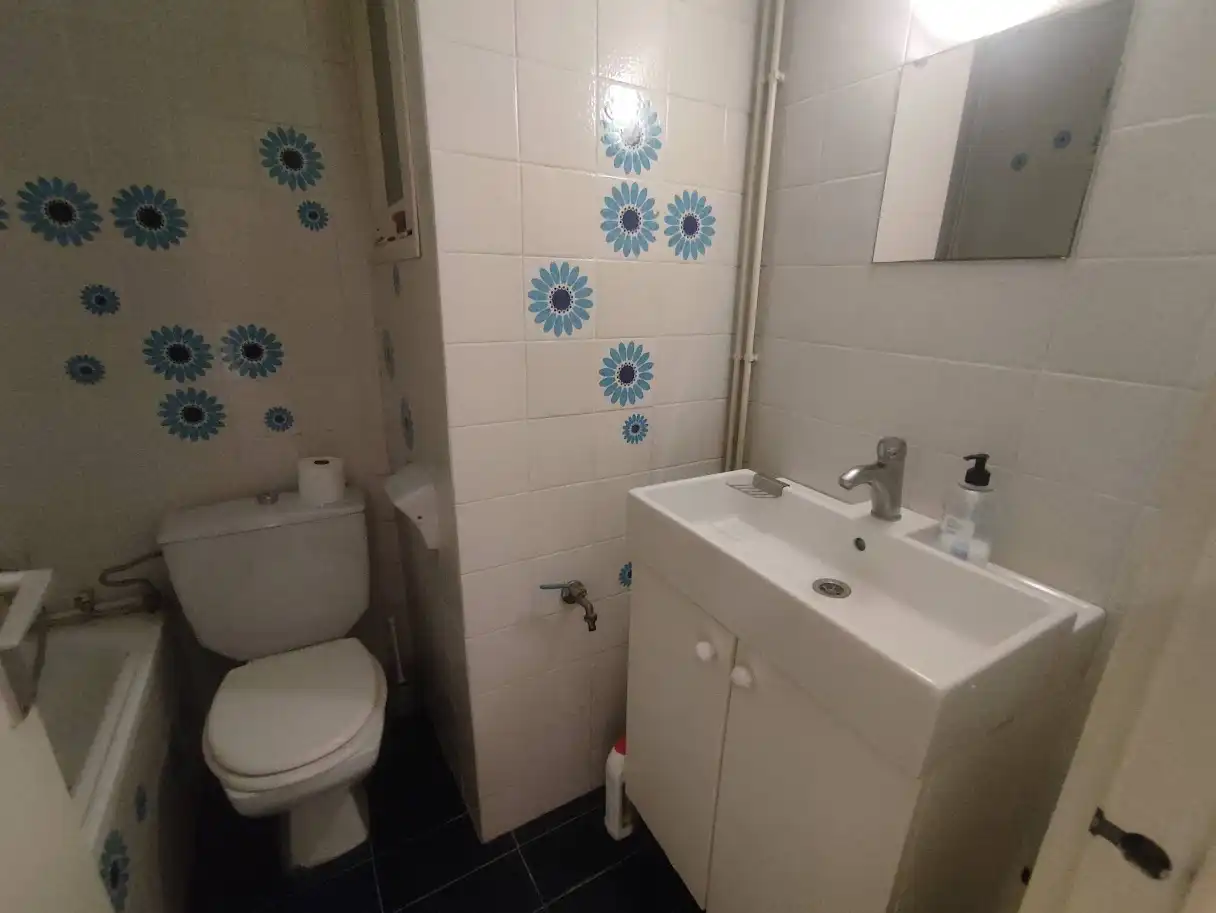 Badezimmer von Wohnung zur Miete in Gràcia