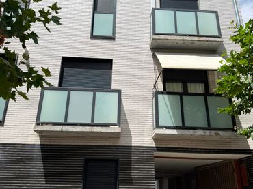 Wohnung mit Balkon zum Verkauf in Calle Dueñas 3