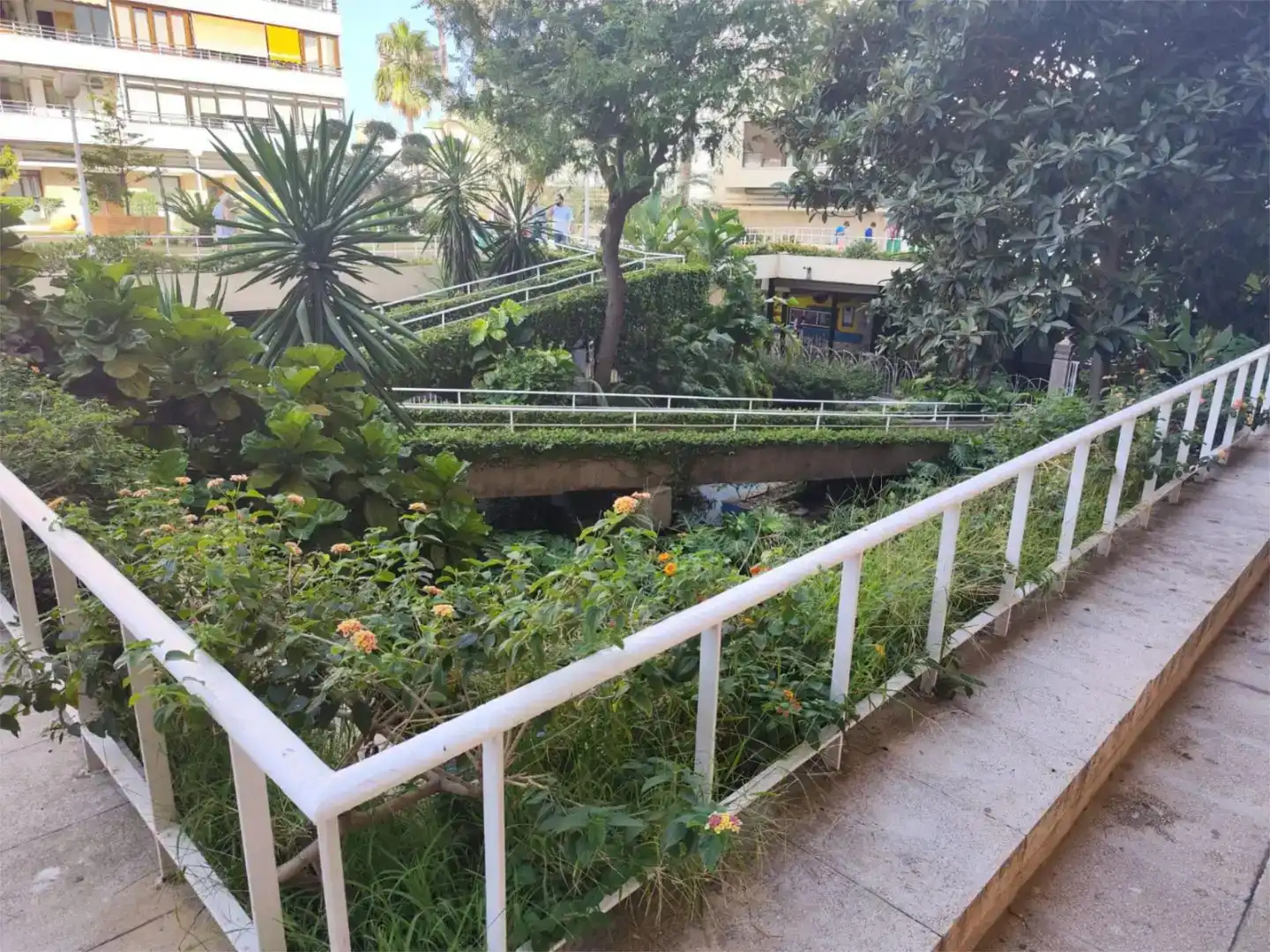 Vista exterior de Apartament de lloguer en Torremolinos amb Aire condicionat i Piscina