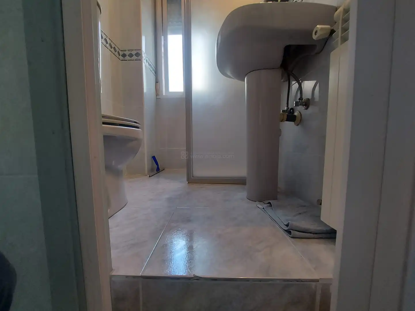 Baño de Piso en venta en  Logroño con Calefacción, Parquet y Terraza