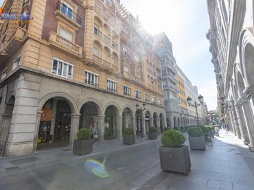 Pis amb ascensor en venda a Calle ANGEL GANIVET