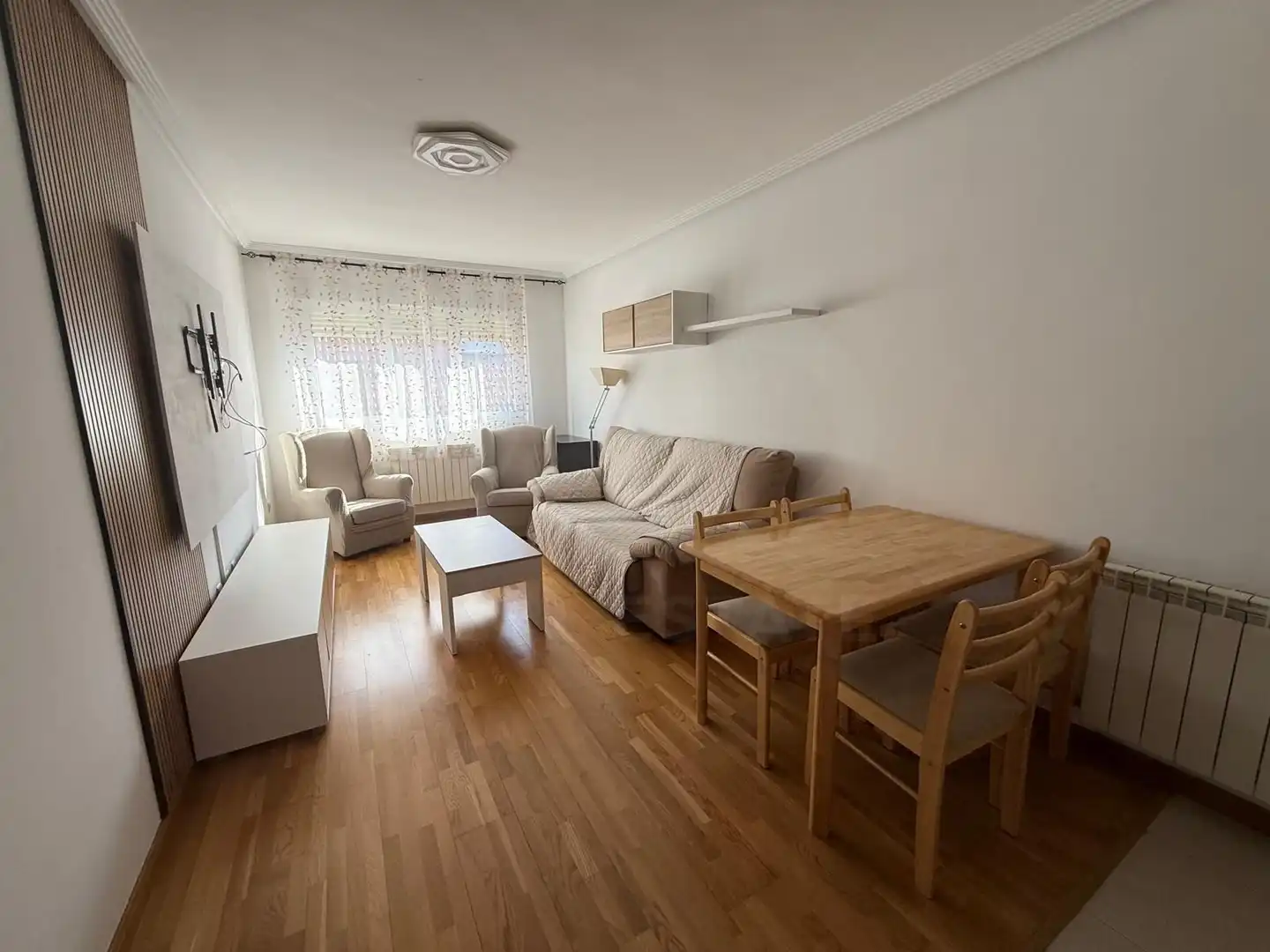 Sala de estar de Piso en venta en Villaquilambre con Calefacción y Terraza