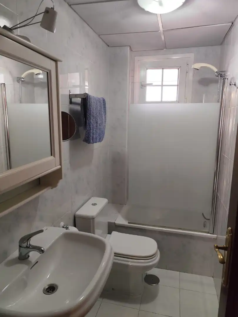Badezimmer von Maisonette zum Verkauf in Zafra mit Klimaanlage und Abstellraum