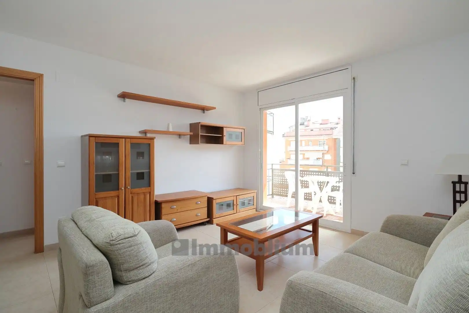 Außenansicht von Wohnung zur Miete in Torredembarra mit Klimaanlage, Heizung und Privatgarten