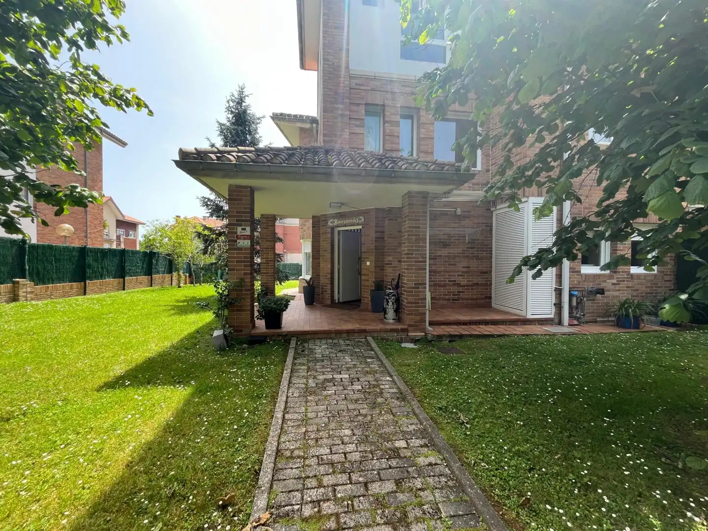 Casa aparellada amb piscina en venda a Bezana - Prezanes, imagen 2