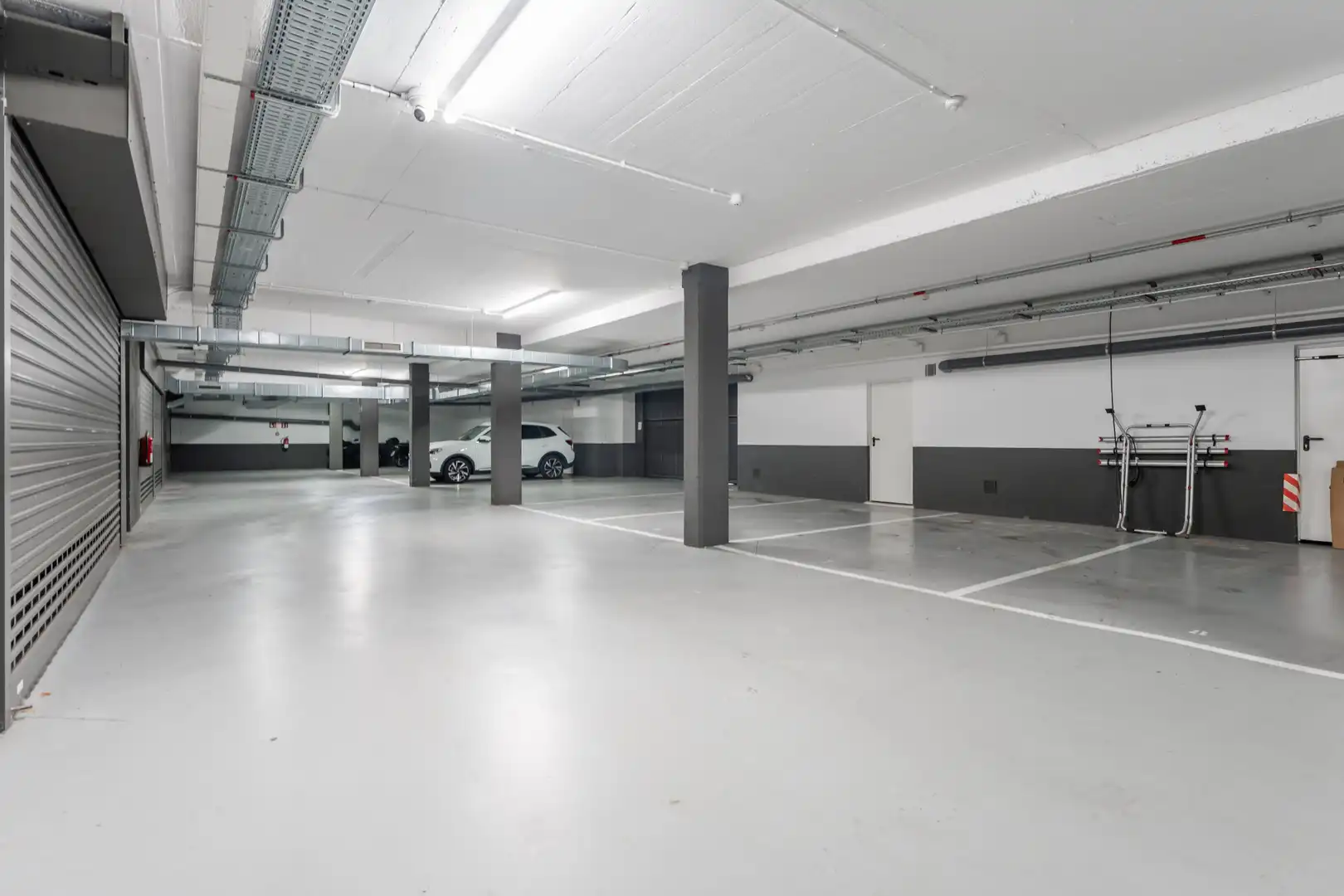 Parking de Planta baja en venta en L'Ametlla del Vallès con Aire acondicionado, Calefacción y Jardín privado