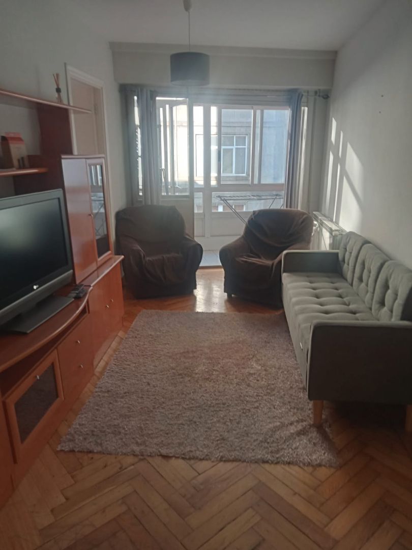 Sala d'estar de Pis de lloguer en Santiago de Compostela  amb Calefacció, Moblat i Forn