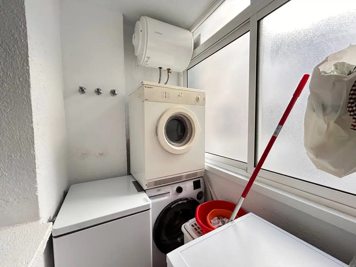 Vista exterior de Piso en venta en Reus con Amueblado, Horno y Lavadora