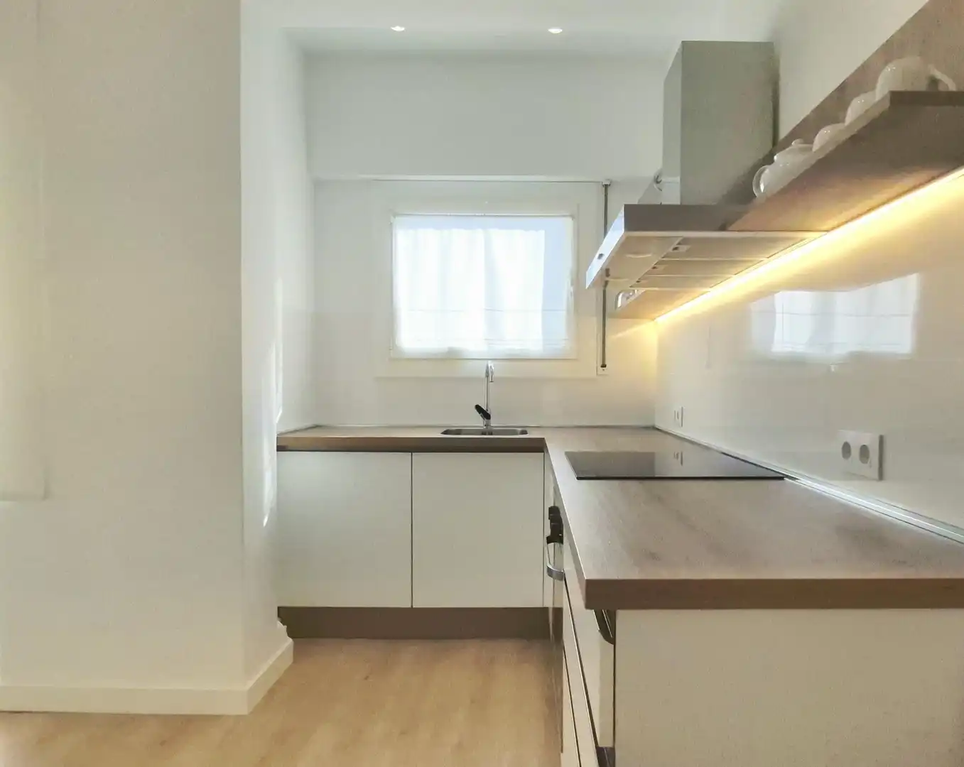 Cocina de Piso en venta en Terrassa con Aire acondicionado, Calefacción y Terraza