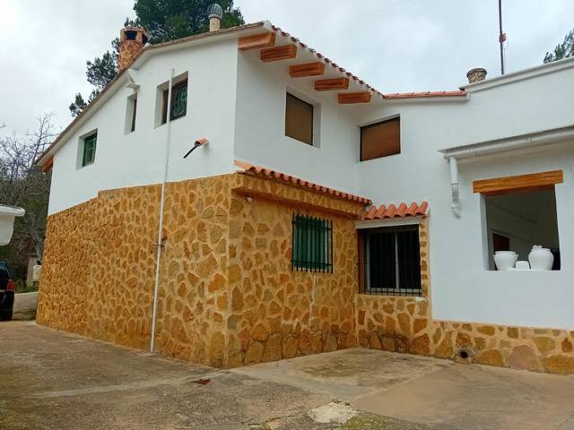 Casa-chalet en Venta en Buñol