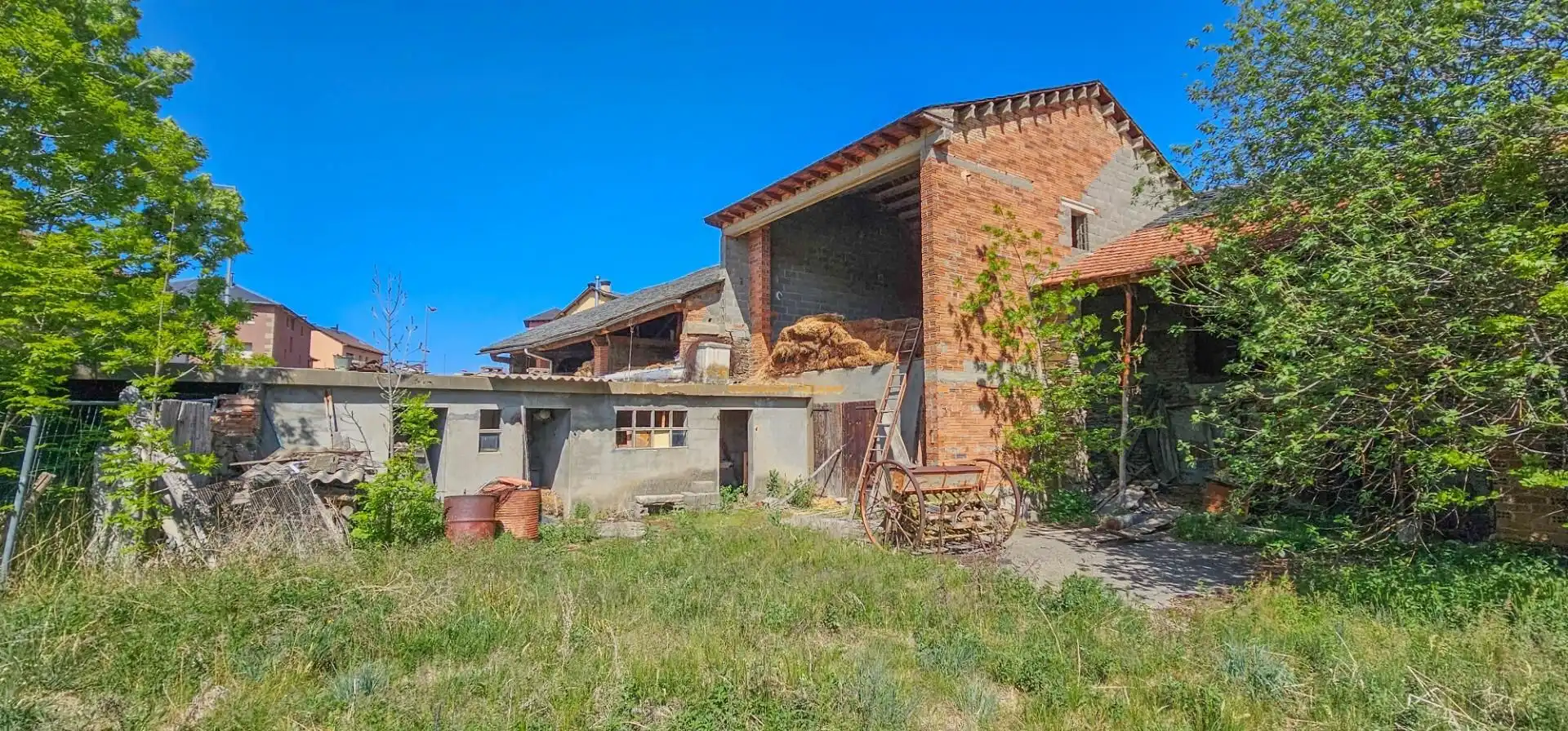 Exterior view of Houses for sale in Llívia  with Private garden and Storage room