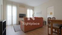 Living room of Apartment for sale in  Barcelona Capital  with Air Conditioner, Furnished and Oven