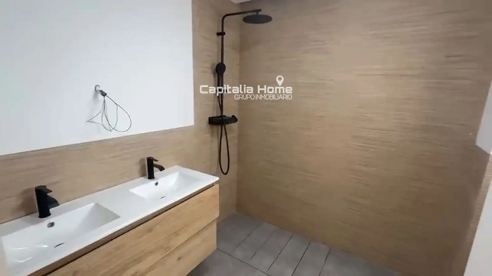 Bathroom of Attic for sale in Alcoy / Alcoi  with Terrace and Storage room