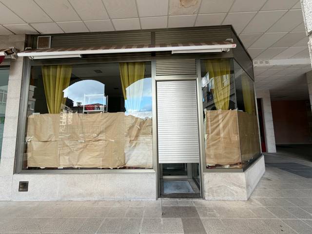 Local comercial en Alquiler en Rúa Juan Corral Pajariño, 11 en O Carballiño