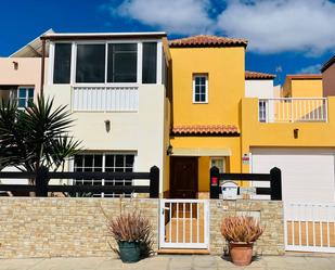 Vista exterior de Casa o xalet en venda en Tuineje amb Terrassa