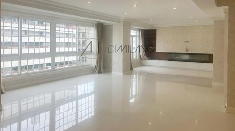Foto 2 de Piso de alquiler en Gran Vía, Plaza España - Corte Inglés, Vigo