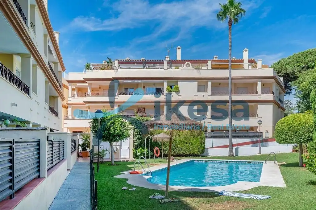 Dúplex amb piscina en venda a Elviria - Cabopino, imagen 3
