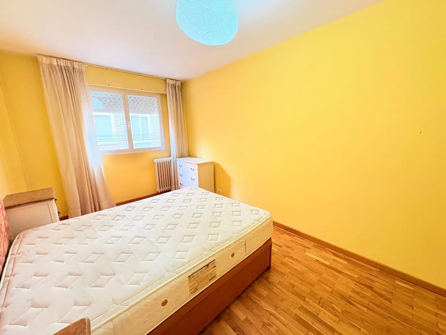 Habitación de Piso en venta en Ponferrada con Calefacción, Trastero y Amueblado