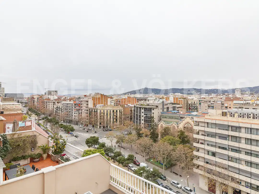 Außenansicht von Dachboden zum Verkauf in Barcelona mit Klimaanlage, Heizung und Terrasse