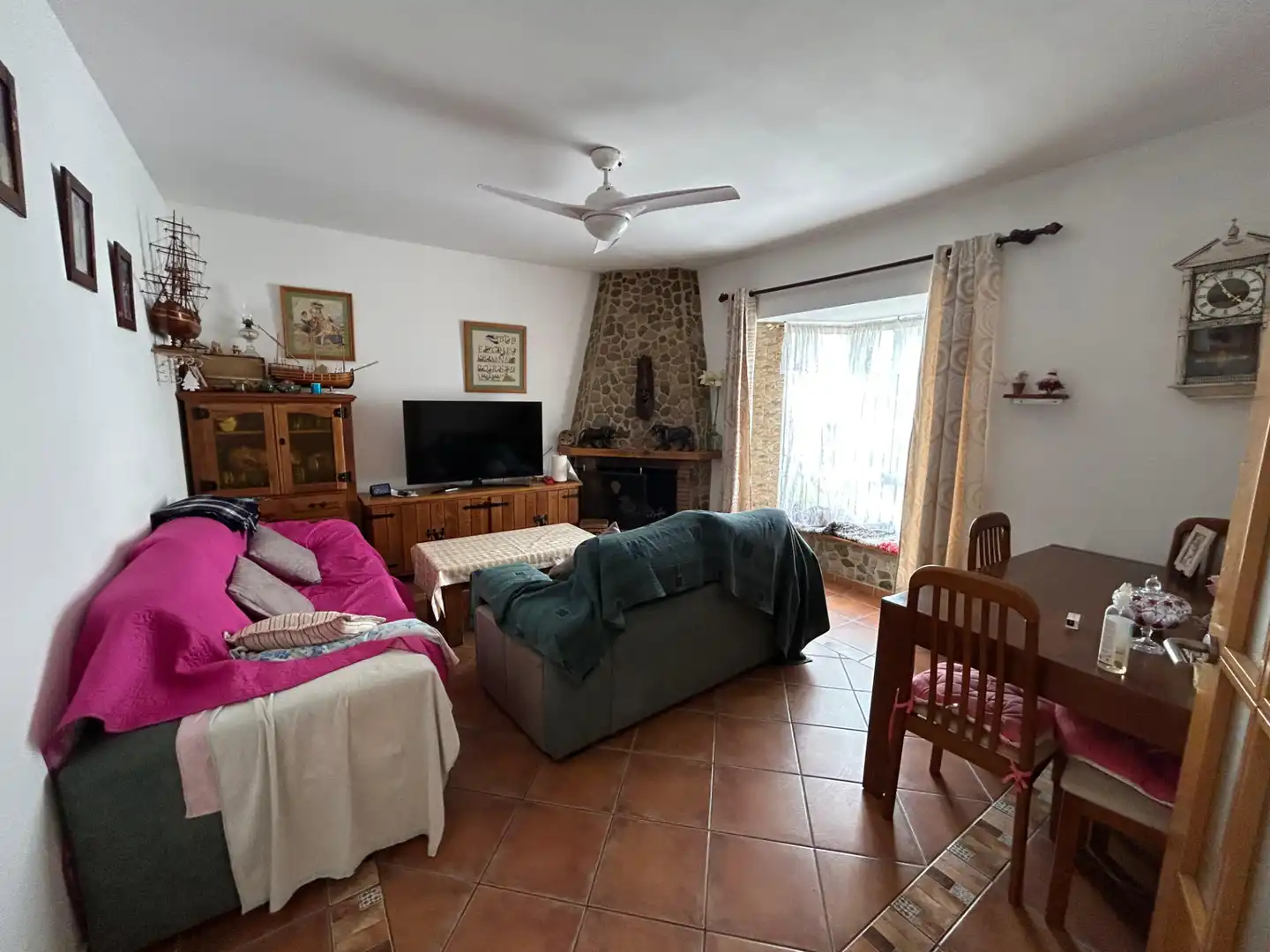 Sala d'estar de Casa o xalet en venda en Chiclana de la Frontera